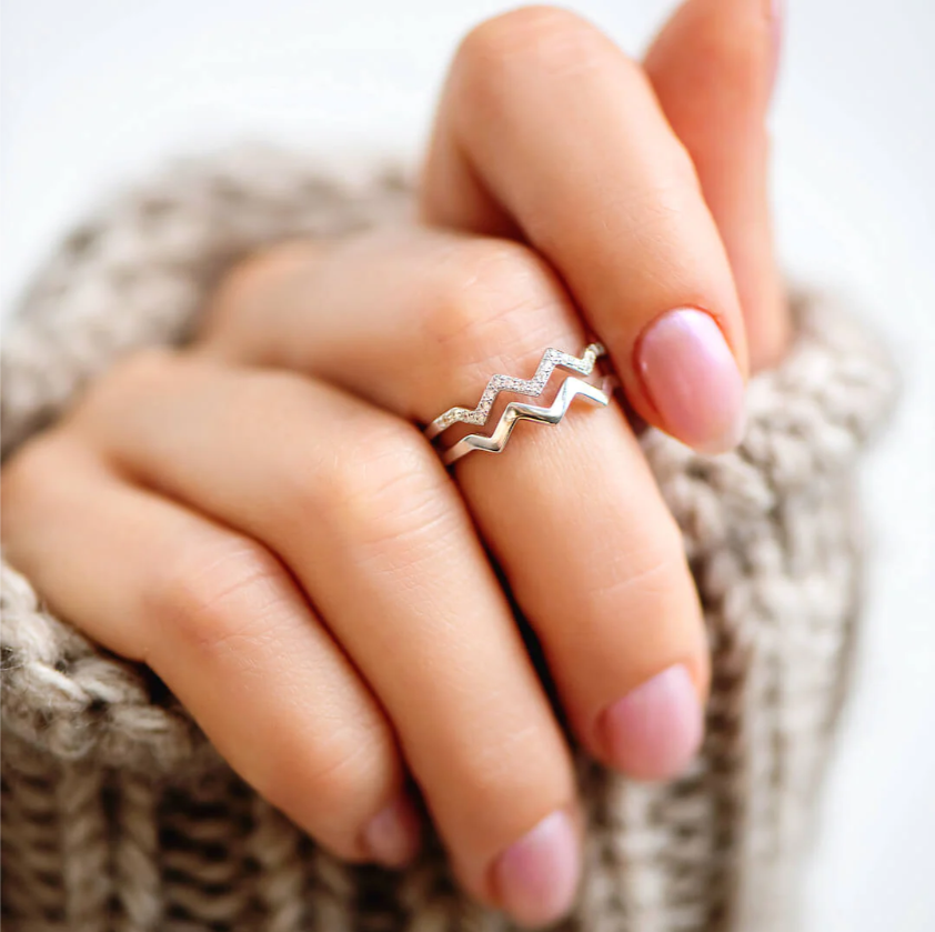 High & Lows Ring